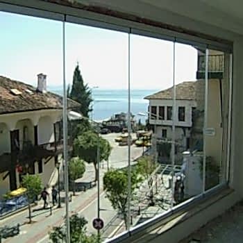 Balkon Camlama Örnekleri