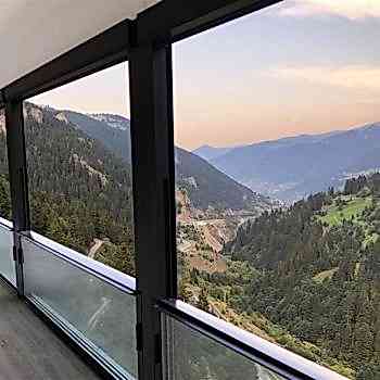 Cambalkon Uzmanı Albert Genau 