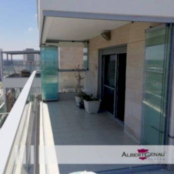 Cambalkon Uzmanı Albert Genau