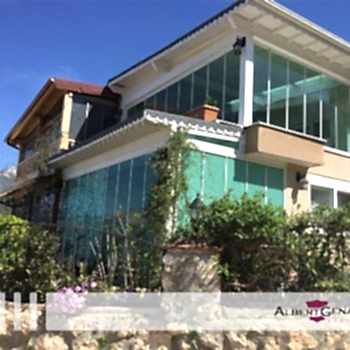 Cambalkon Uzmanı Albert Genau